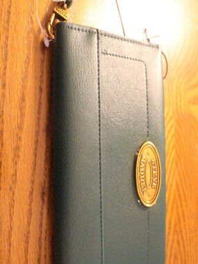 Steve Madden BSANDER Cedar Green Wallet with Wrist Strap & Tags